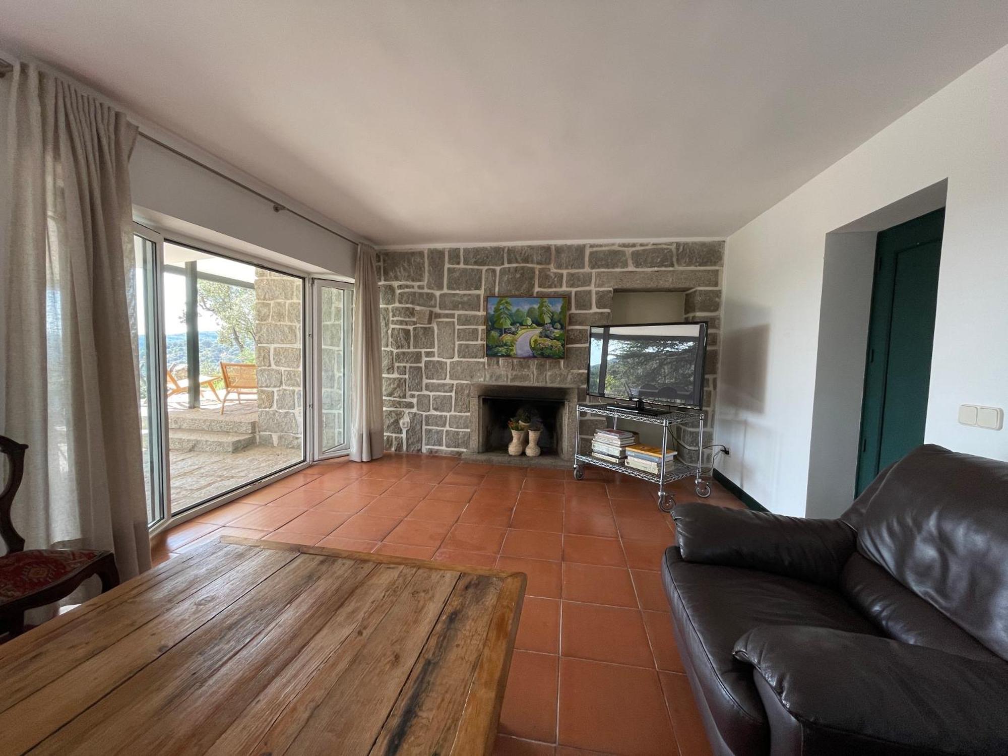 Chalet Con Piscina En Торелодонес Екстериор снимка